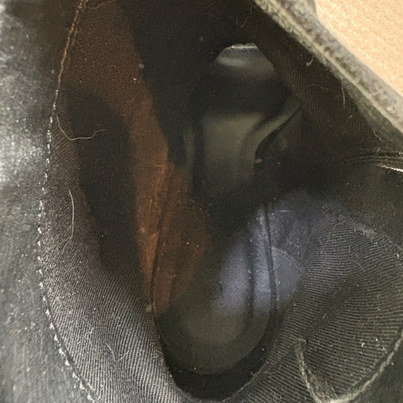 ⭐️WILD DIVA Black Suede Rose Embroidered Booties - Picture 8 of 8